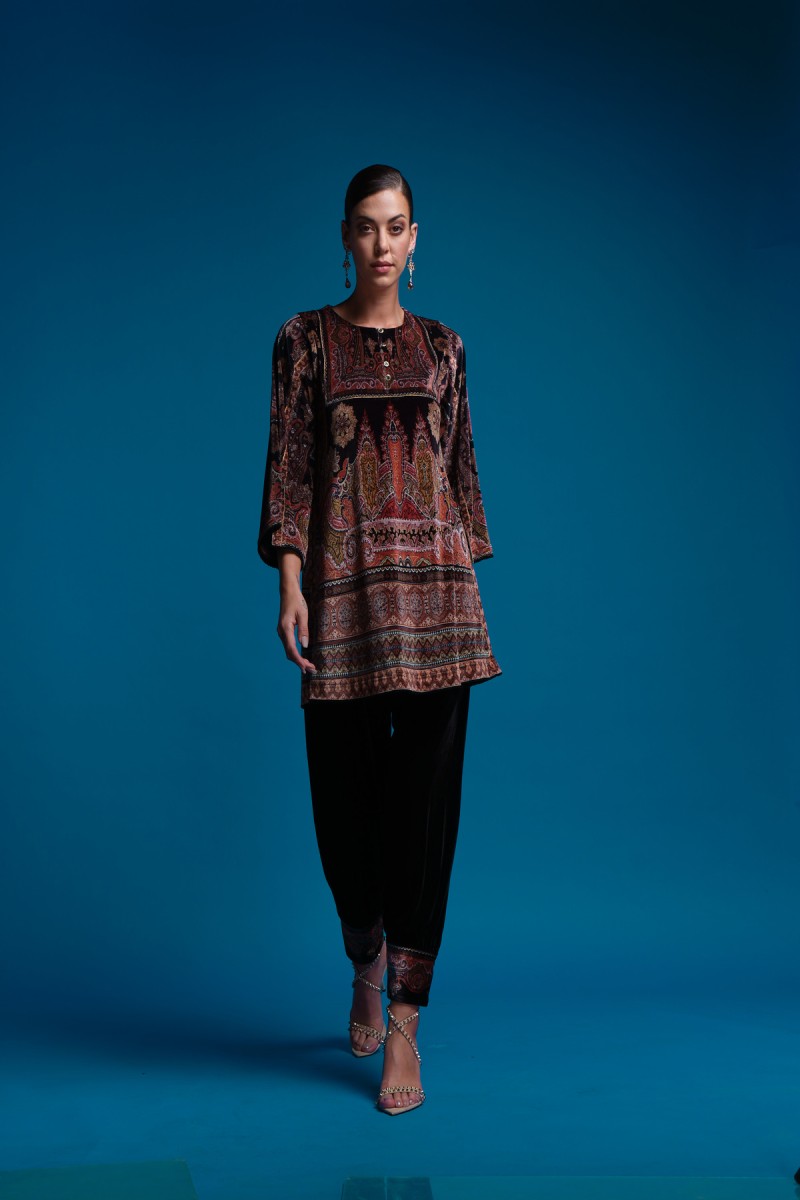 velvet printed kurti paired with plain velvet harem pants 